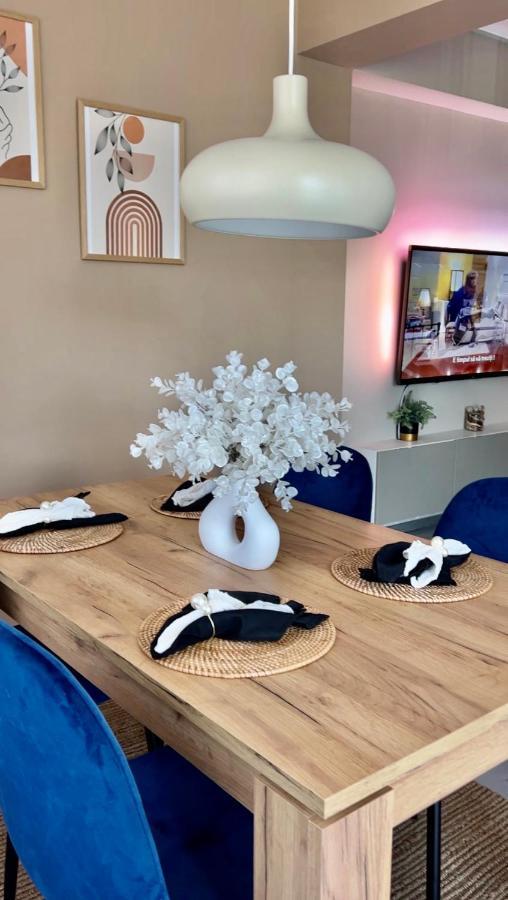 Boholand Apartment Braşov Esterno foto