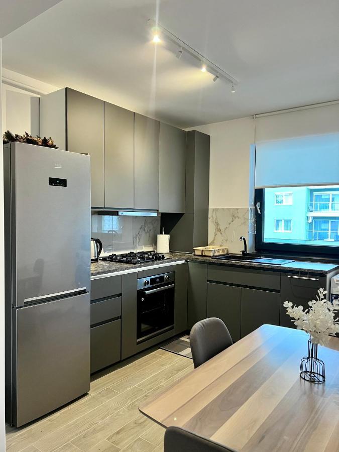 Boholand Apartment Braşov Esterno foto